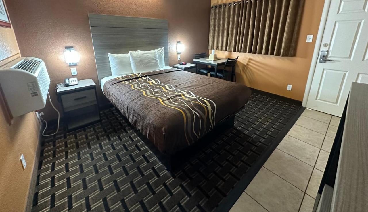 New Corral Motel Вікторвілл Екстер'єр фото