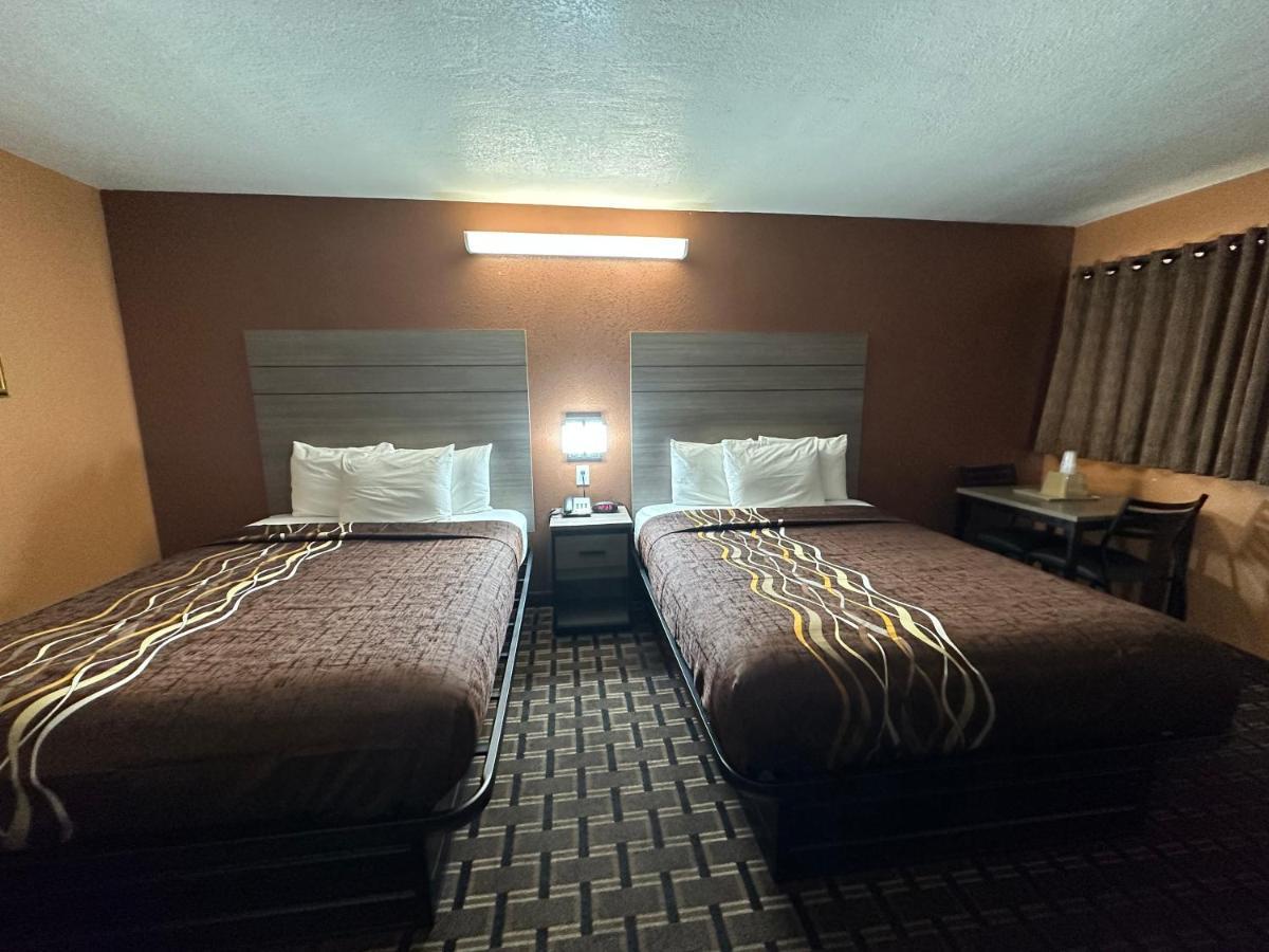 New Corral Motel Вікторвілл Екстер'єр фото